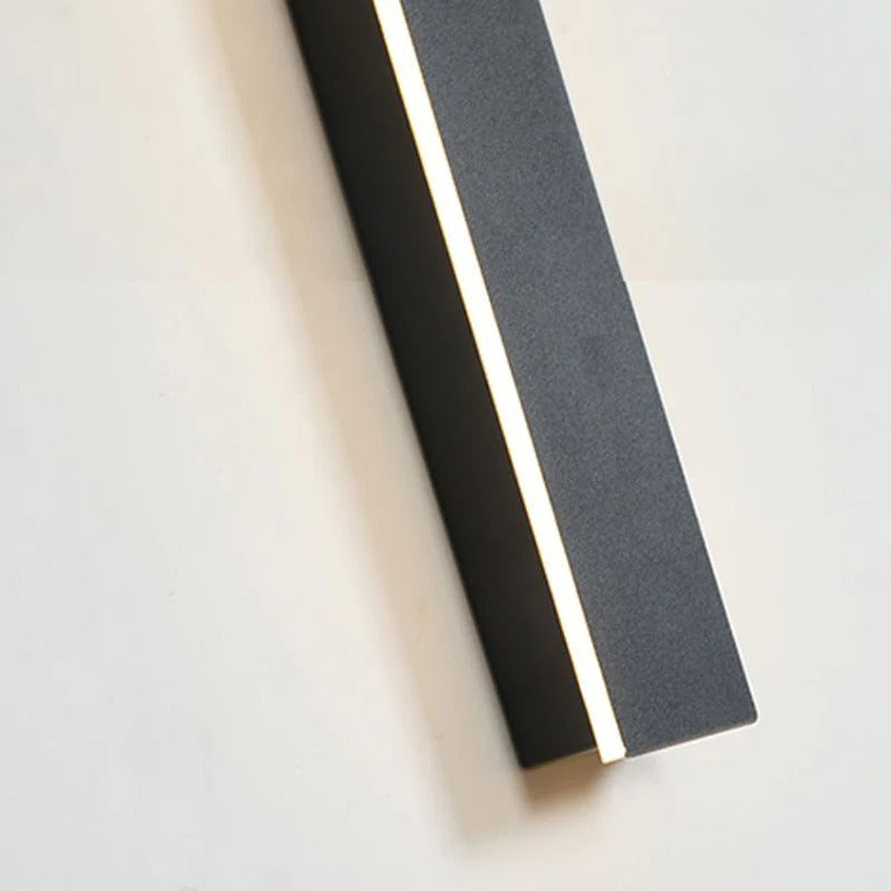Modern outdoor wall-mounted LED lamp
