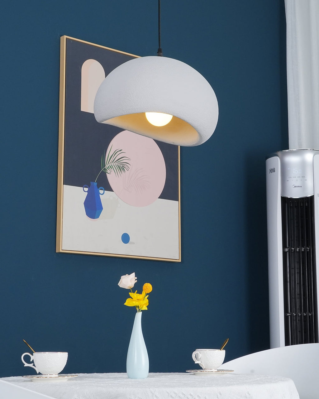 Cloud-shaped pendant lamp