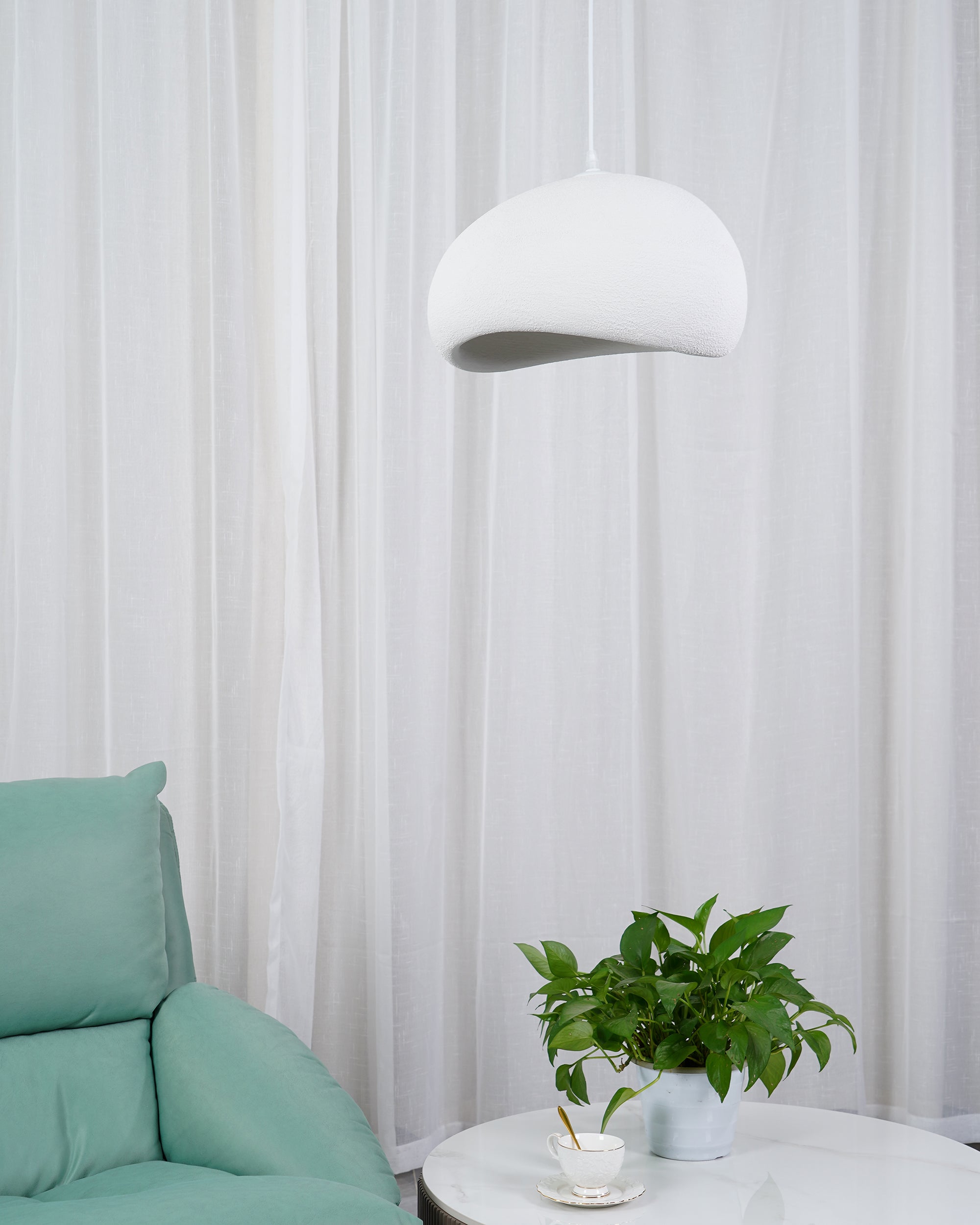 Cloud-shaped pendant lamp