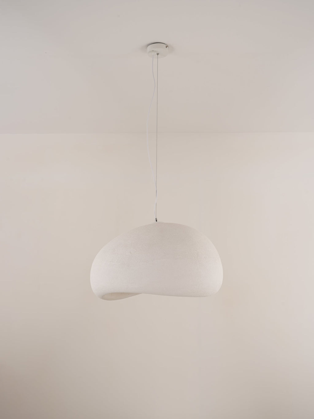 Cloud-shaped pendant lamp