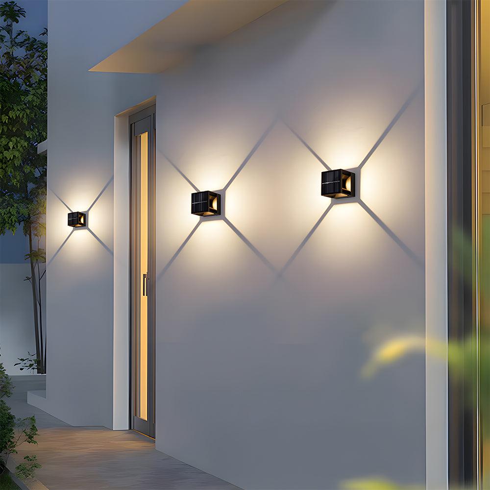 Quadratische schwarze Solarlampe für den Außenbereich