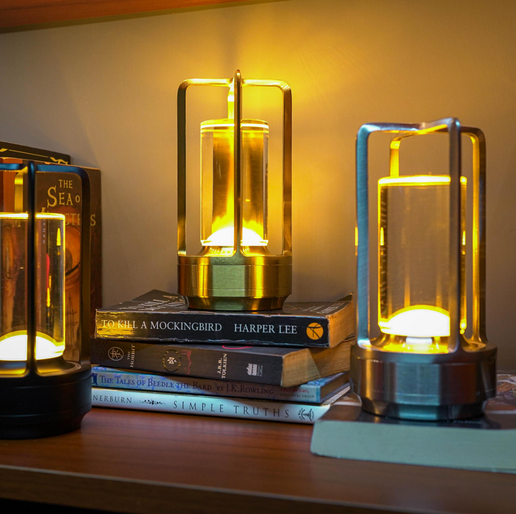Lampe de table LED sans fil avec fonction de charge et réglage de la luminosité, offrant un éclairage d'ambiance