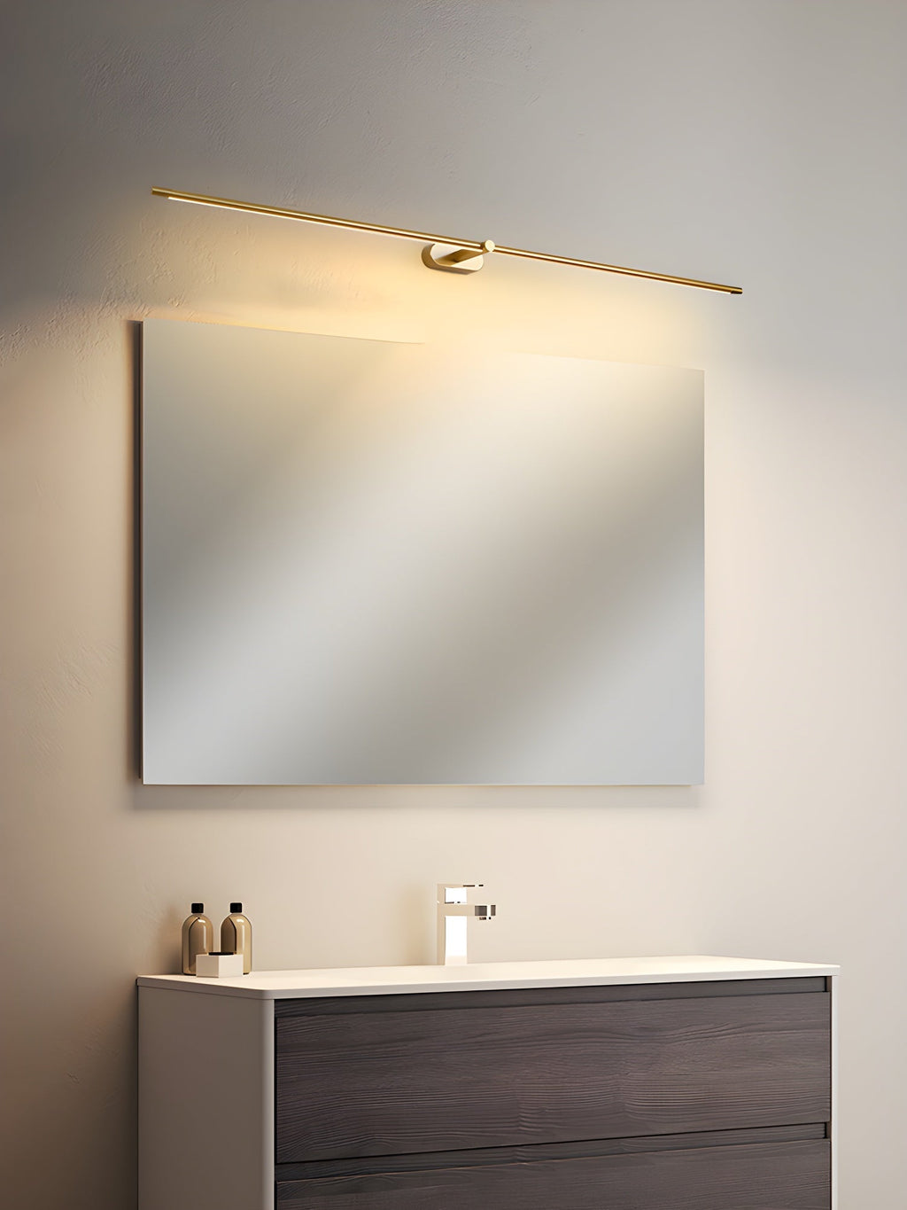 Elegante lampada da parete LED per interni chiari con batteria