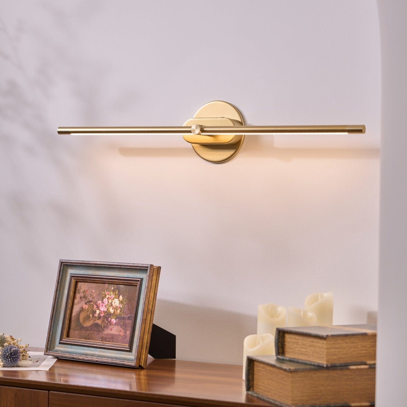 Wewnętrzna lampa ścienna LED akumulatorowa elegancka jasna