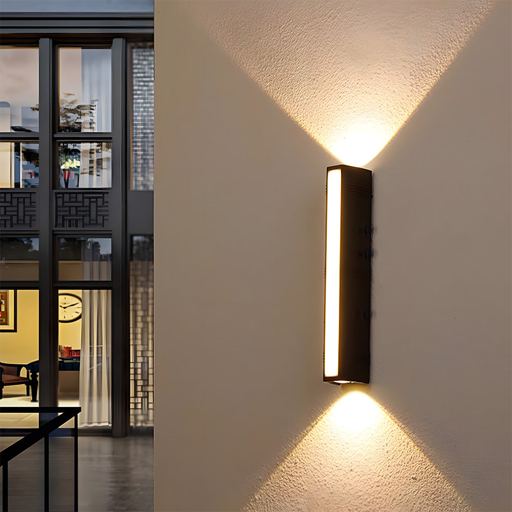 Lampada da parete LED esterna ultra luminosa e resistente alle intemperie