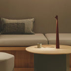 Lampe de table LED compacte sans fil avec réglage de la lumière