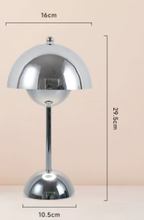Moderne skandinavische Tischlampe mit Dimmfunktion und LED-Akku