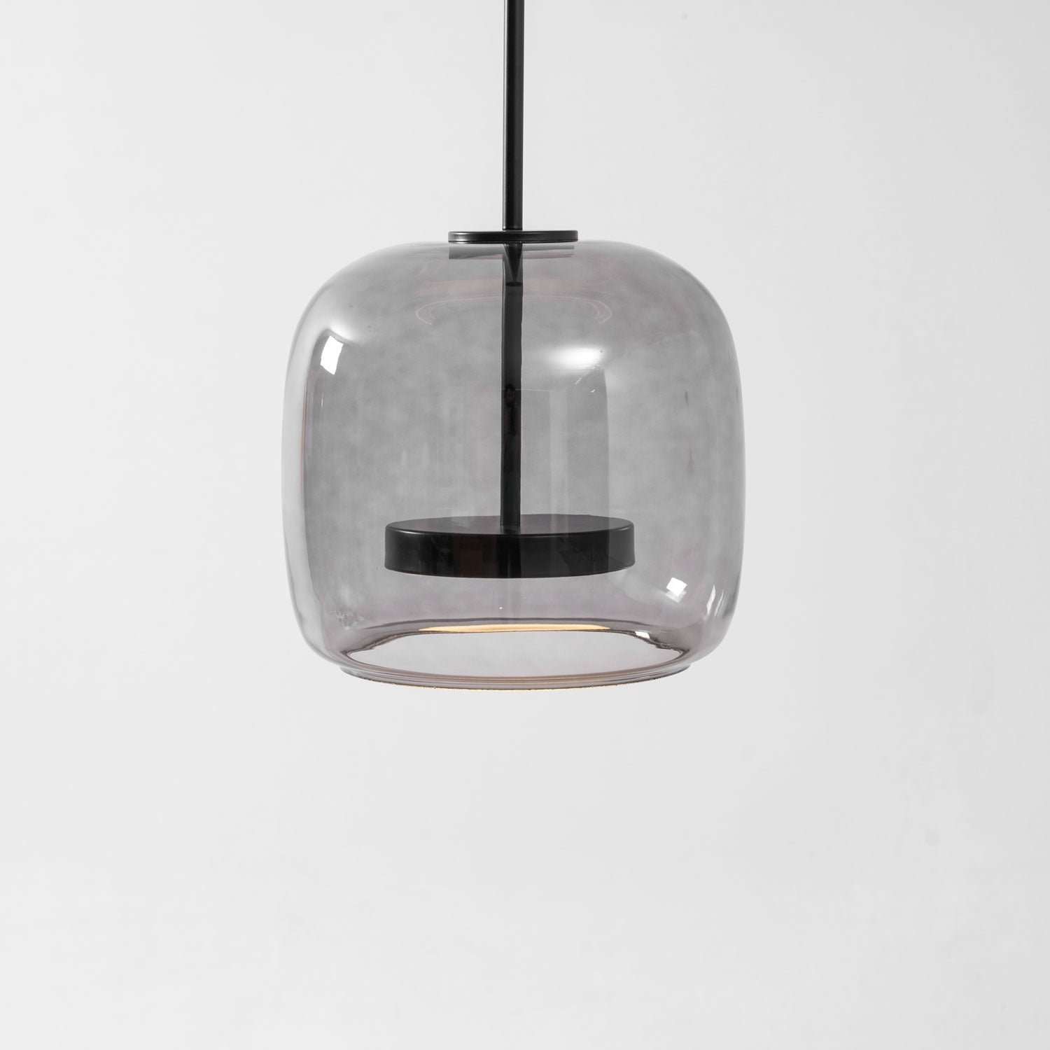 Nowoczesna nordycka lampa sufitowa wisząca czarne szkło styl
