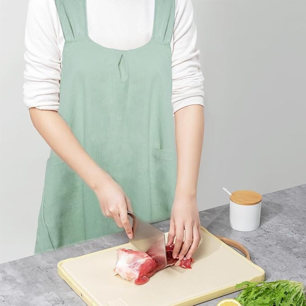 Practical kitchen apron with pockets and extended straps – Dekorzaly