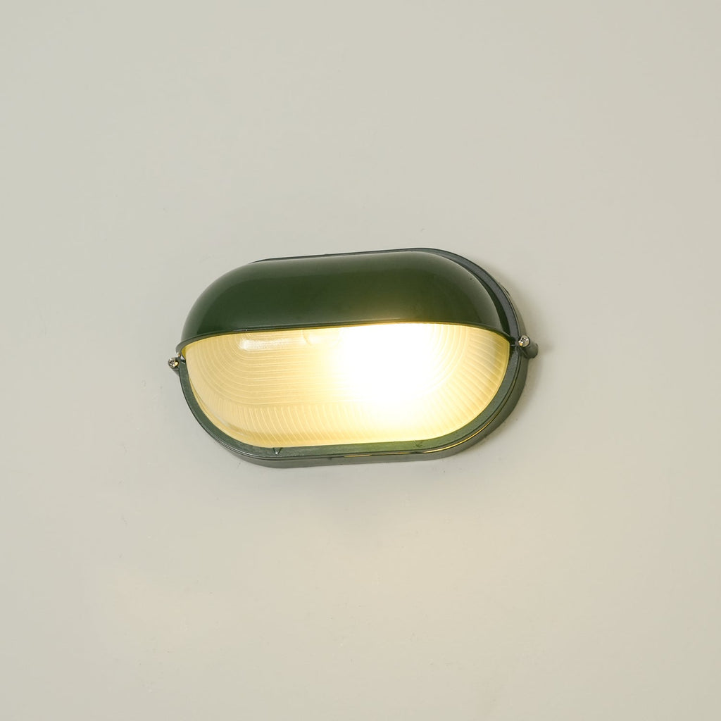 Lampe murale extérieure robuste, durable et résistante aux intempéries au design industriel
