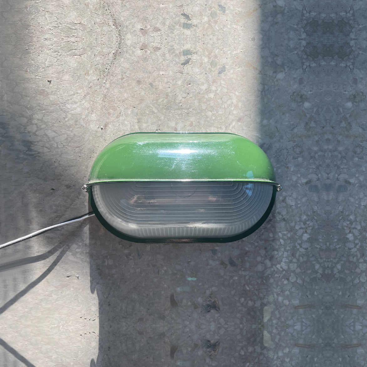 Zewnętrzna przemysłowa lampa ścienna typu bulkhead Owalny design odporny na warunki atmosferyczne