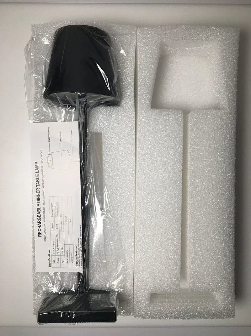 Lampada da tavolo LED scandinava moderna senza fili con funzione dimmer