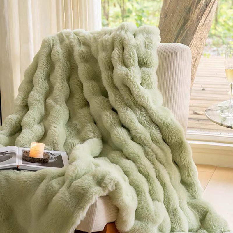 Portable soft and fluffy sofa blanket