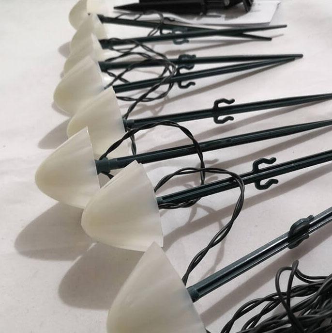 Żywe słoneczne lampki ogrodowe w stylu grzyba