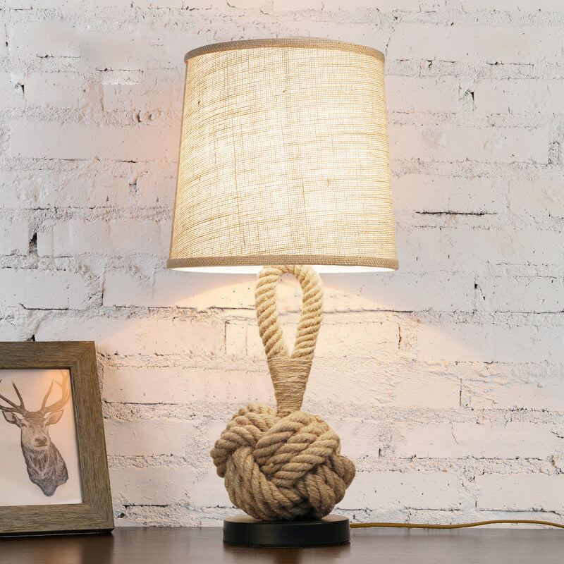 Vintage-style table lamp with knot motif
