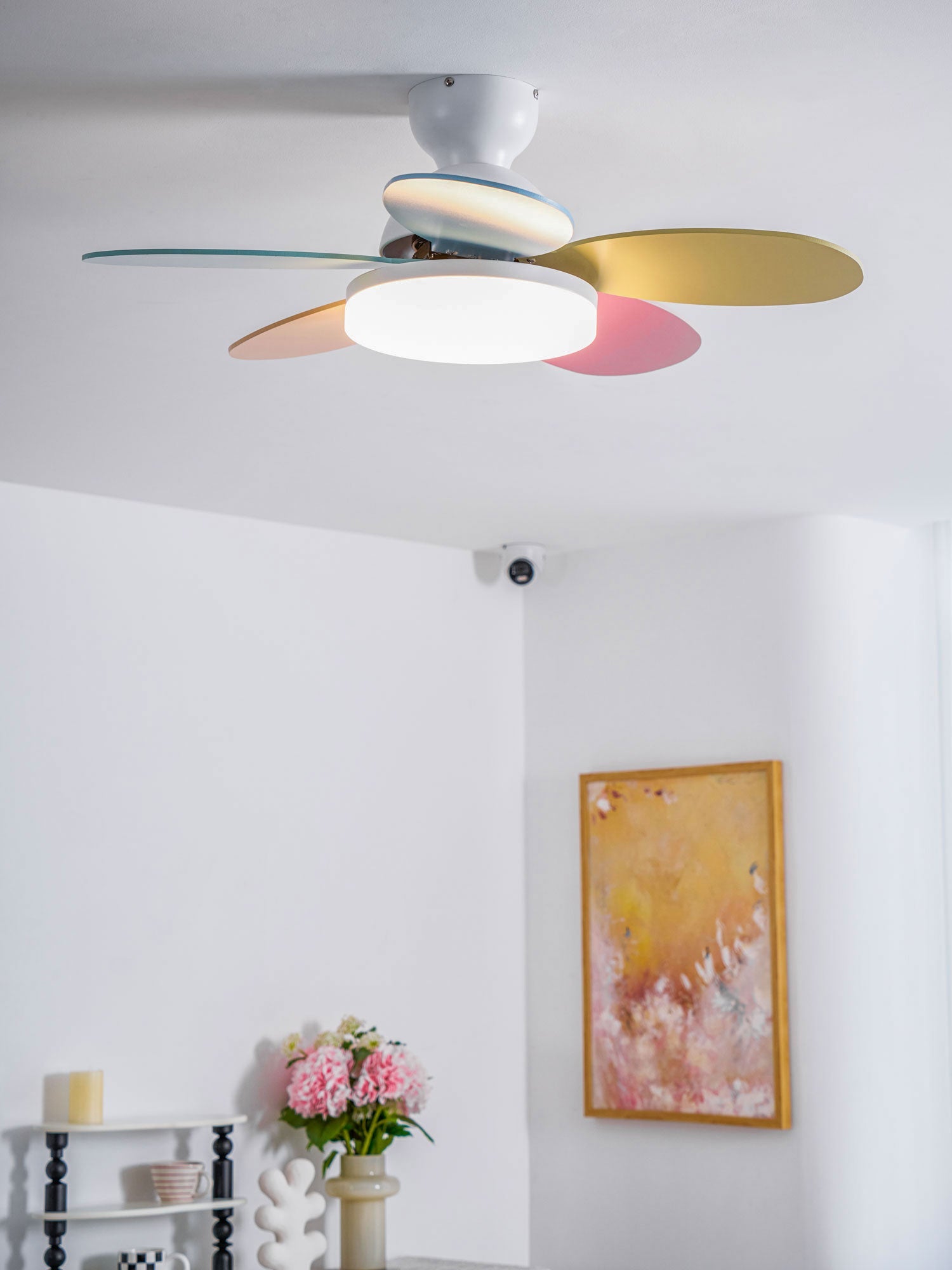 Wentylator sufitowy LED Dekoracyjna lampa sufitowa z łopatkami w kształcie płatków
