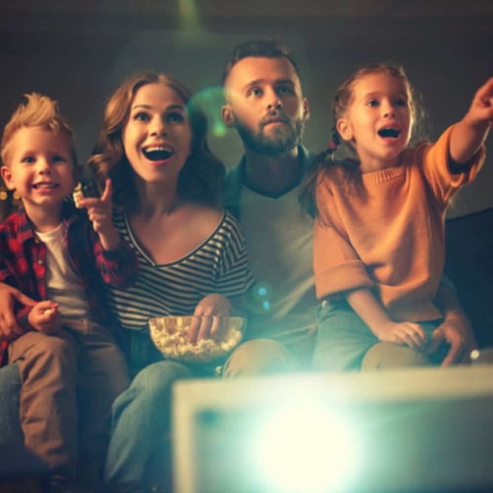 Przenośny Projektor 1080P WiFi 6 Do Inteligentnego Oglądania