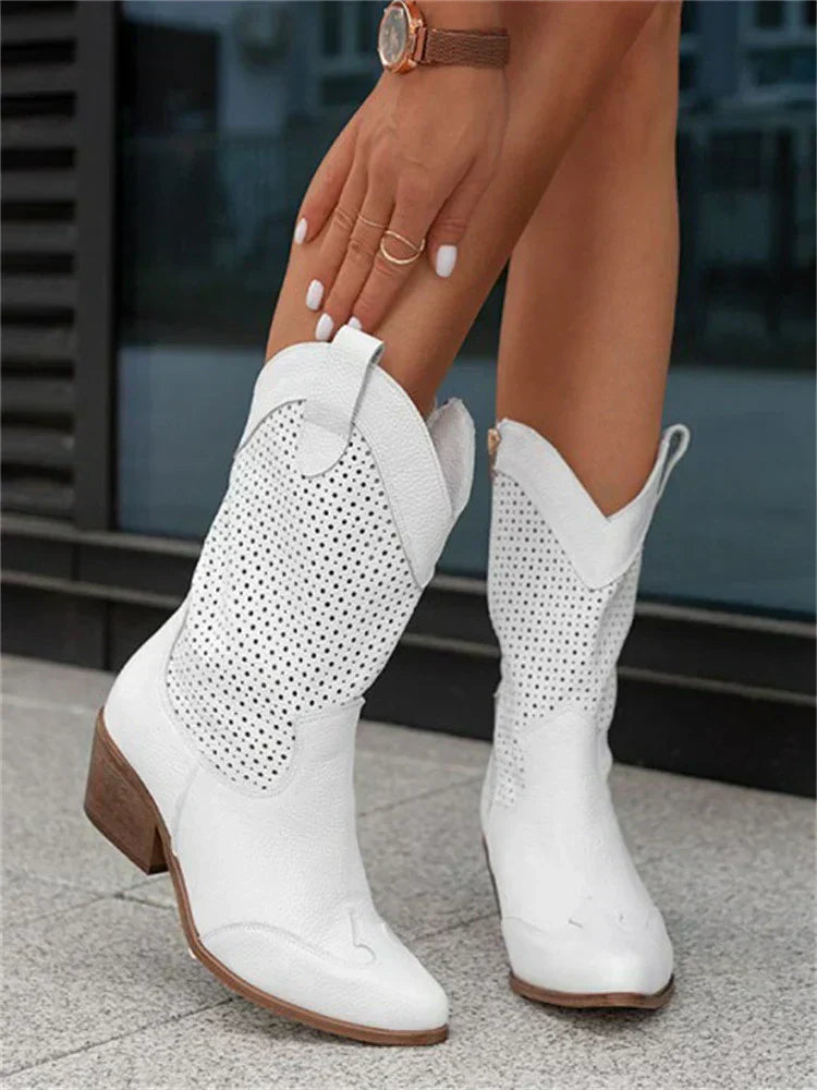 מגפוני קאובוי עד הקרסול עם פתחים, עקב יציב וסגירה צדדית