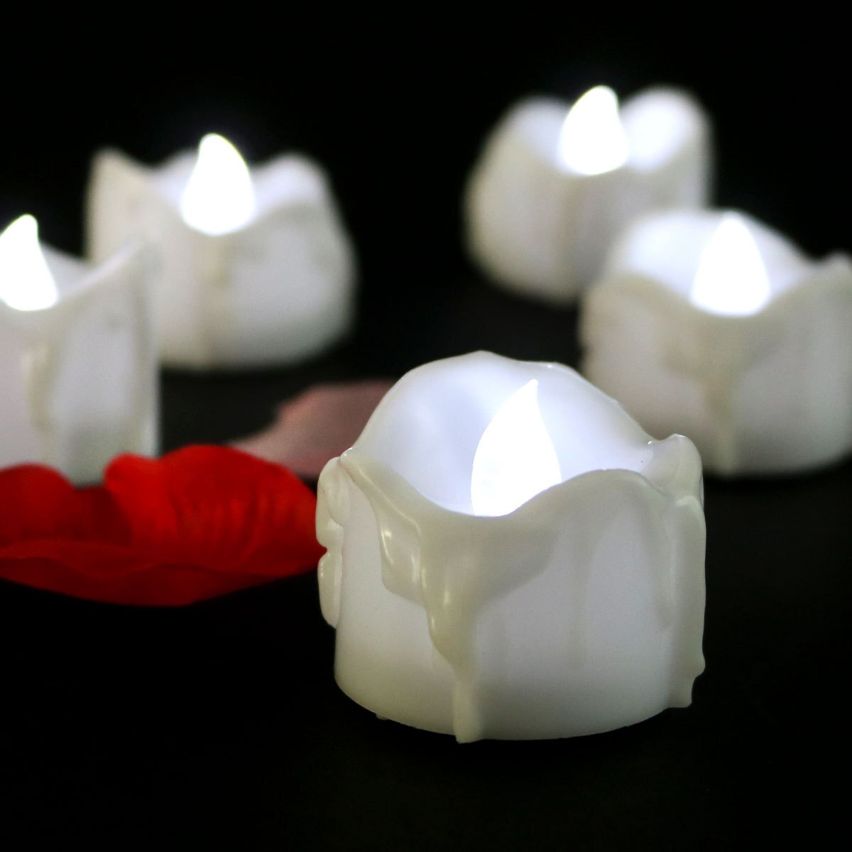Illuminazione accogliente con candele senza fiamma per la tua casa