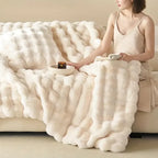 Gemütliche weiche Premium-Kuscheldecke aus Kaninchenfell für Wohnzimmer und Schlafzimmer