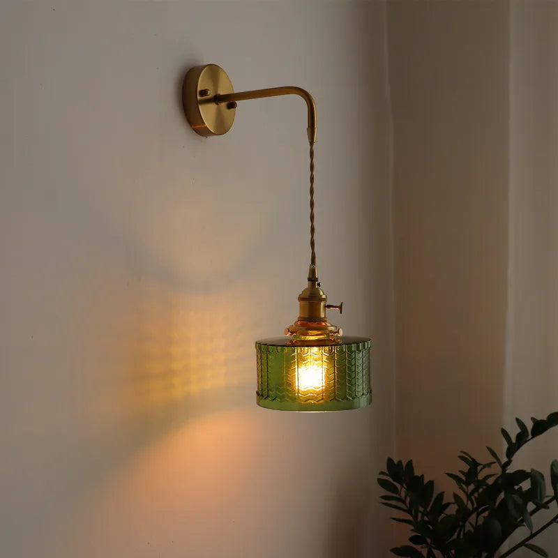 Stilvoller japanischer LED-Wandleuchter – grünes Glas, kupferfarbener Rahmen