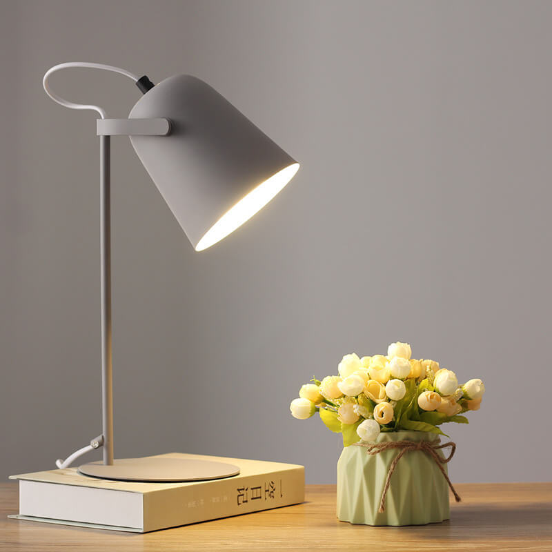 Dekorativna stolna lampa u obliku kante Nordijski pastelni tonovi
