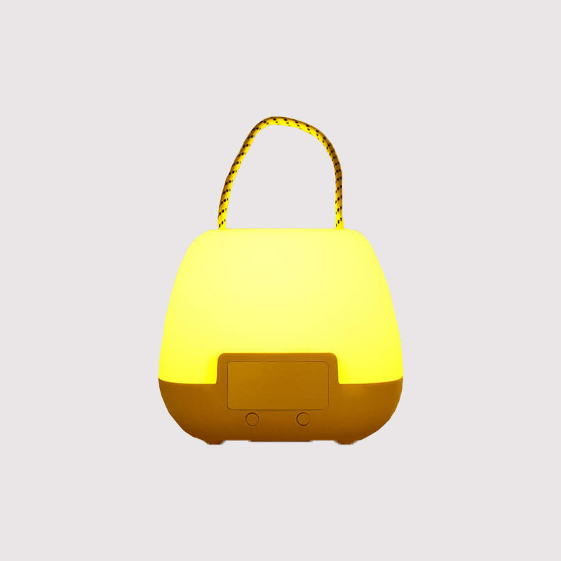 Lampe de chevet et réveil LED polyvalent