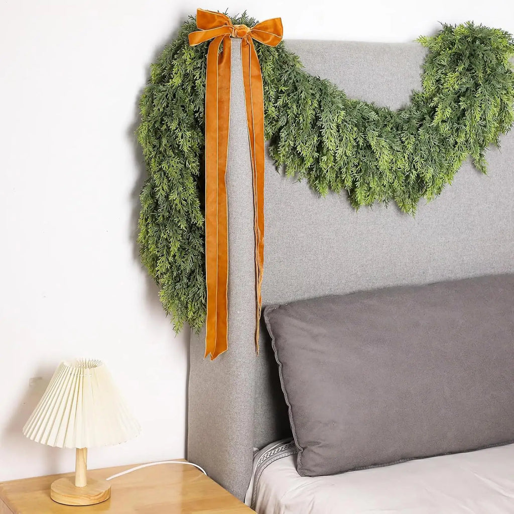 Guirlande décorative de Noël accent vert style cyprès