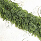 Guirlande décorative de Noël accent vert style cyprès