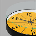 Geräuschlose Wanduhr im skandinavischen Stil