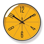 Orologio da parete moderno con meccanismo al quarzo di precisione