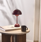 Lampada da tavolo LED moderna con 3 livelli di luminosità