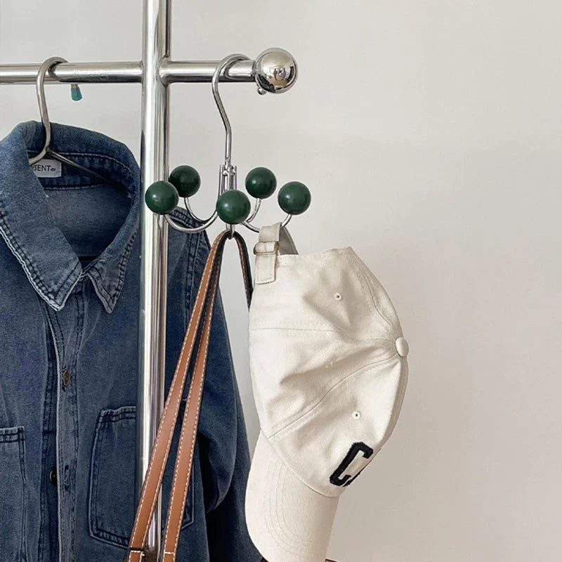 Nowoczesny obrotowy drewniany wieszak