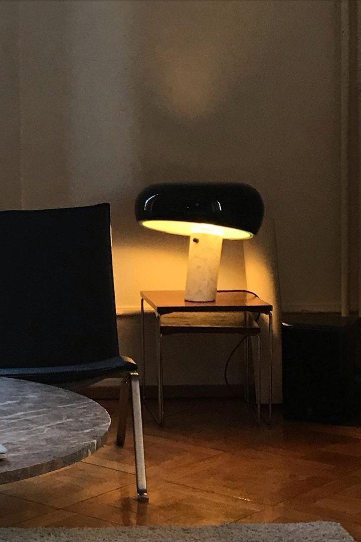 Marmurowa Lampa Stołowa – Subtelne Oświetlenie Dekoracyjne do Wnętrz