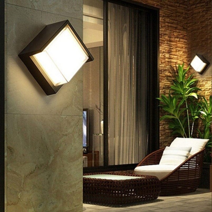 Nowoczesna zewnętrzna lampa ścienna LED z czujnikiem ruchu