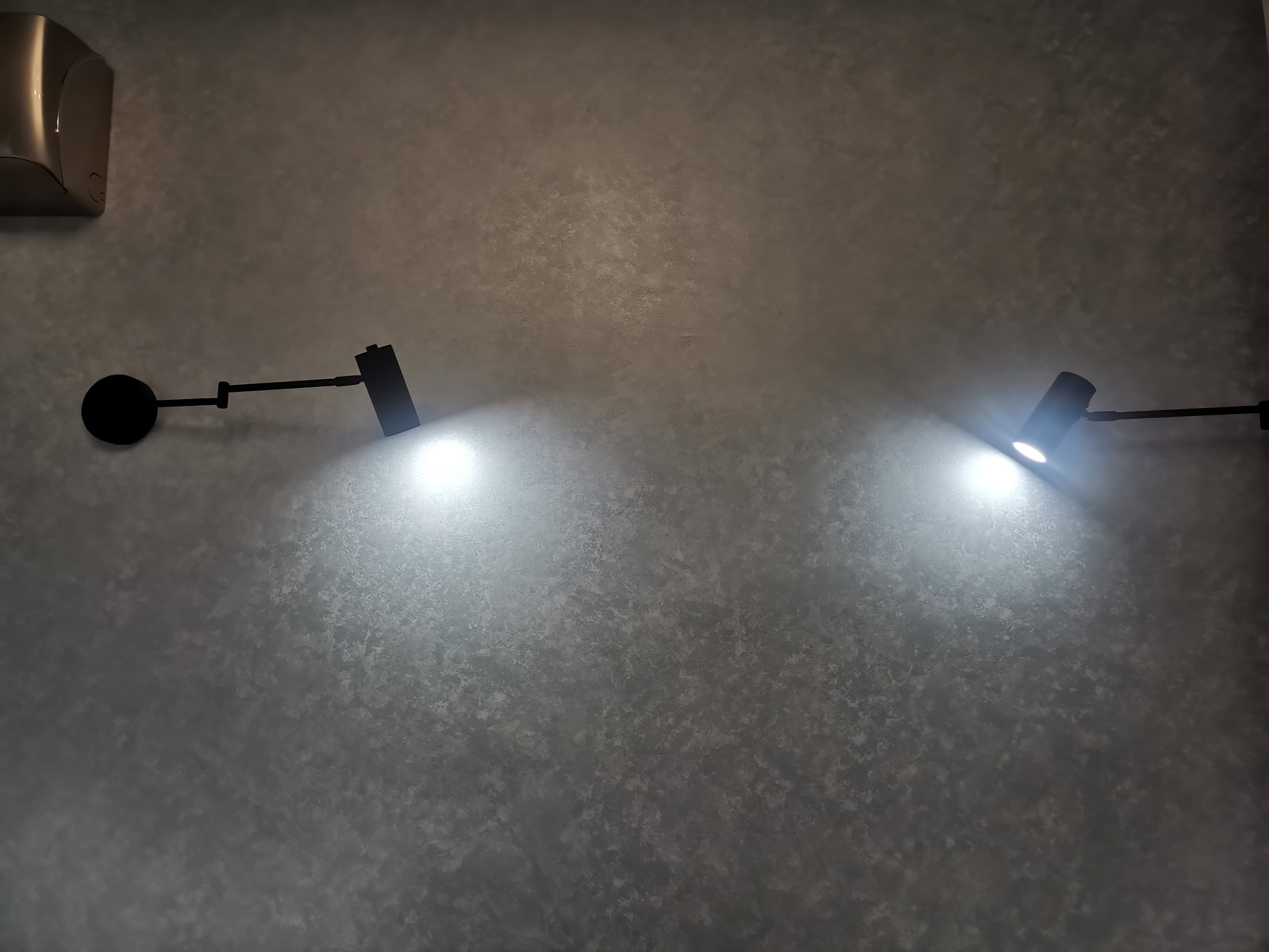 Nowoczesna Lampa Ścienna LED do Domu