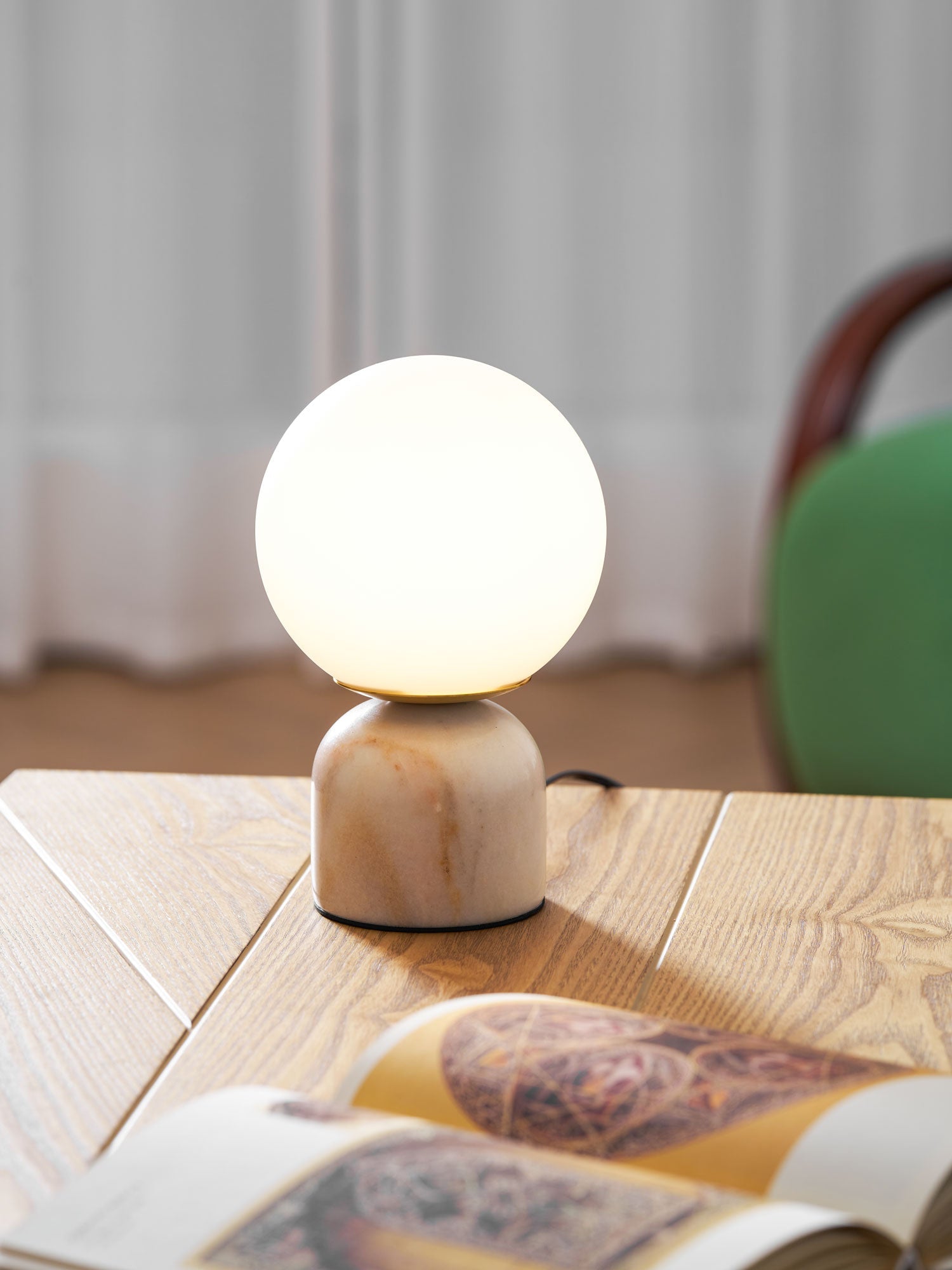 Moderne Tischlampe Orb Glow Kompaktes Umgebungslicht