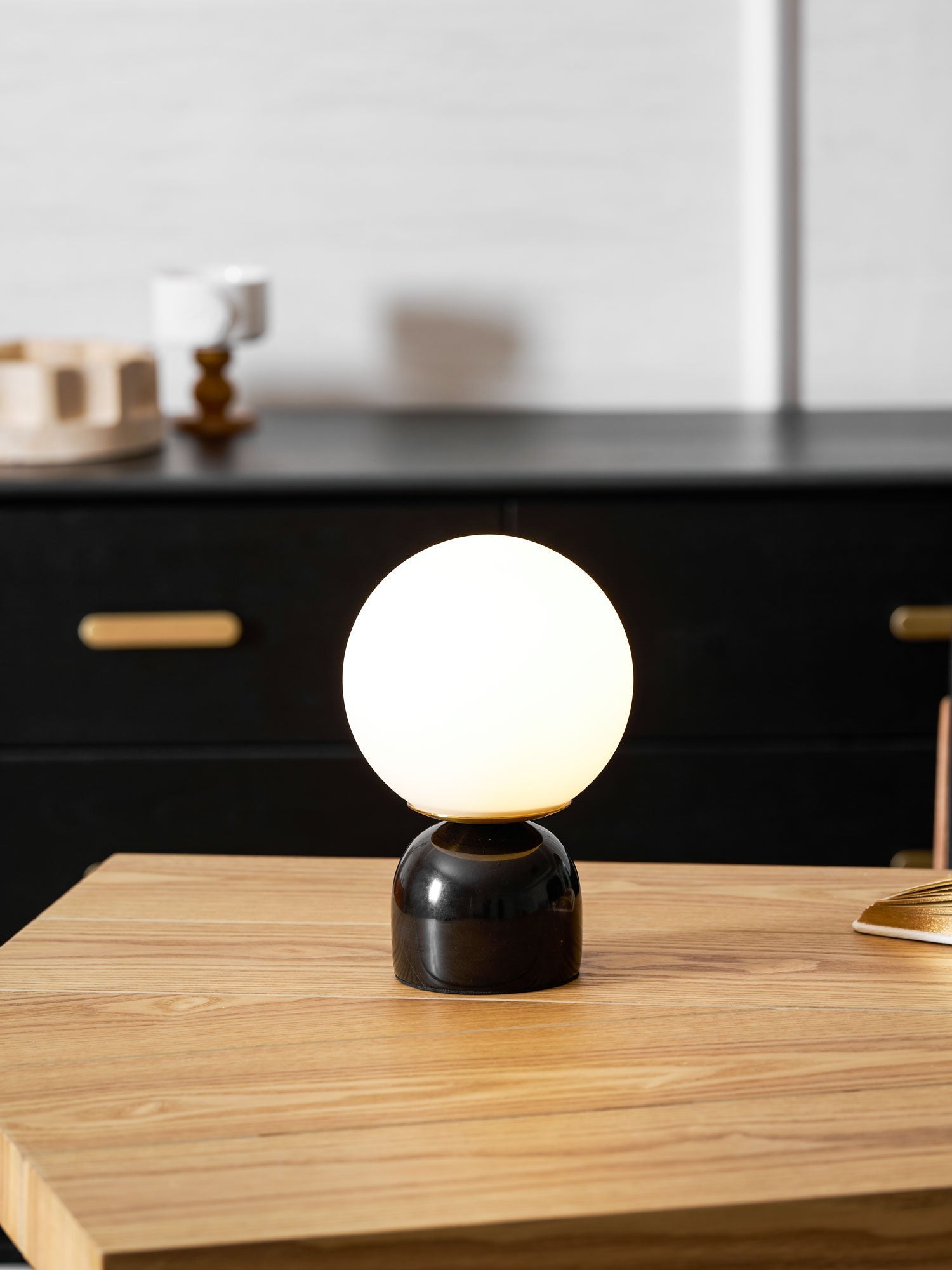 Moderne Tischlampe Orb Glow Kompaktes Umgebungslicht