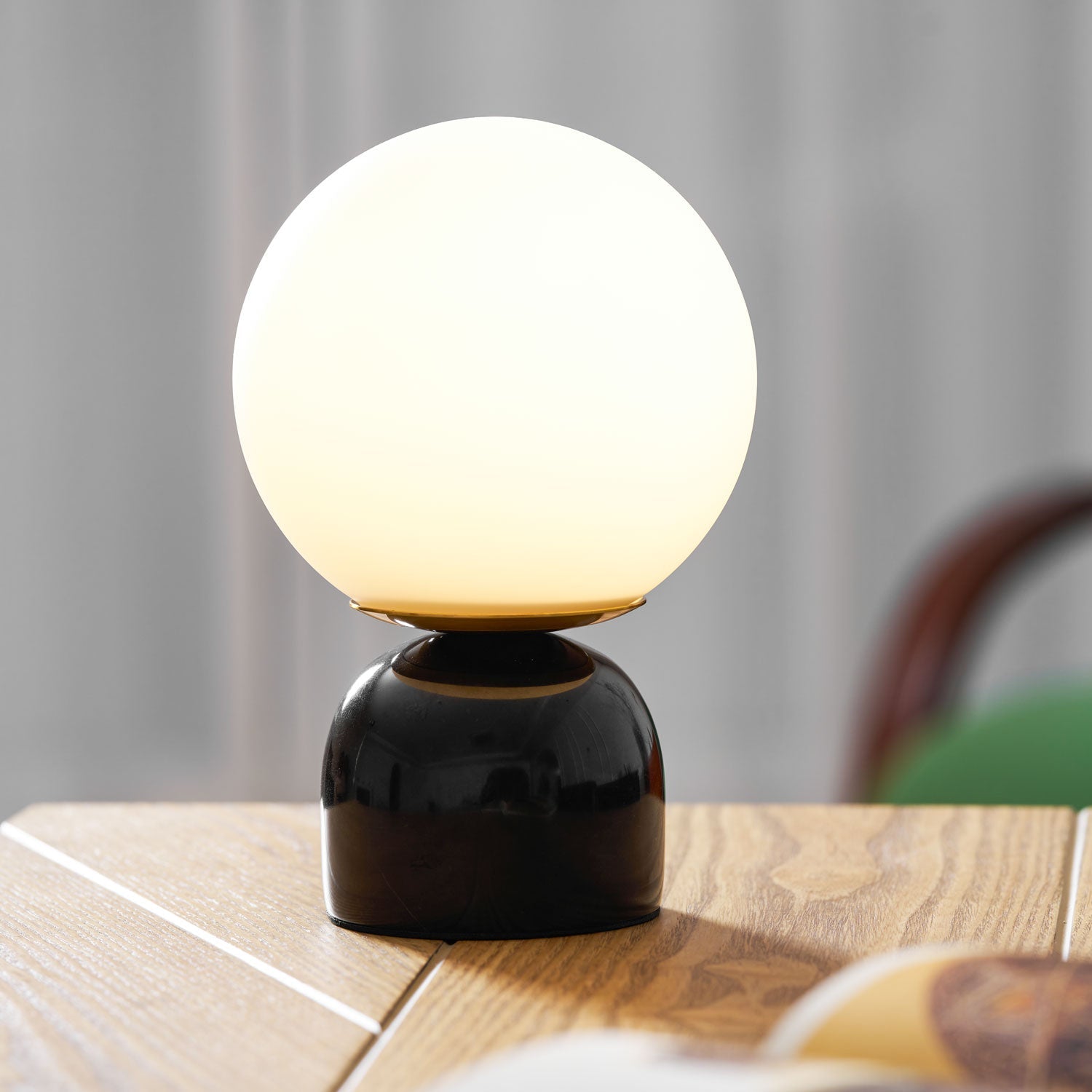 Moderne Tischlampe Orb Glow Kompaktes Umgebungslicht
