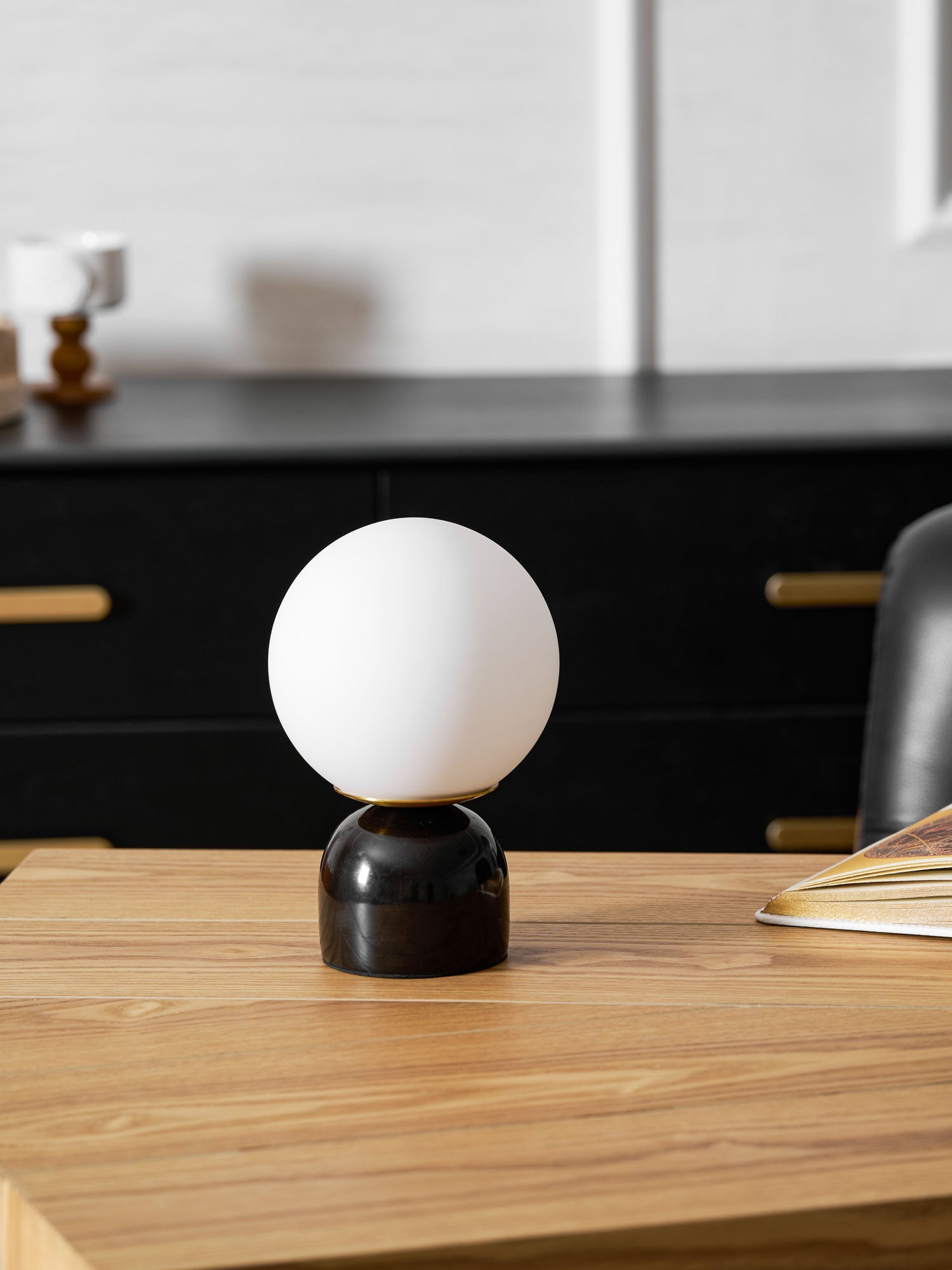 Moderne Tischlampe Orb Glow Kompaktes Umgebungslicht