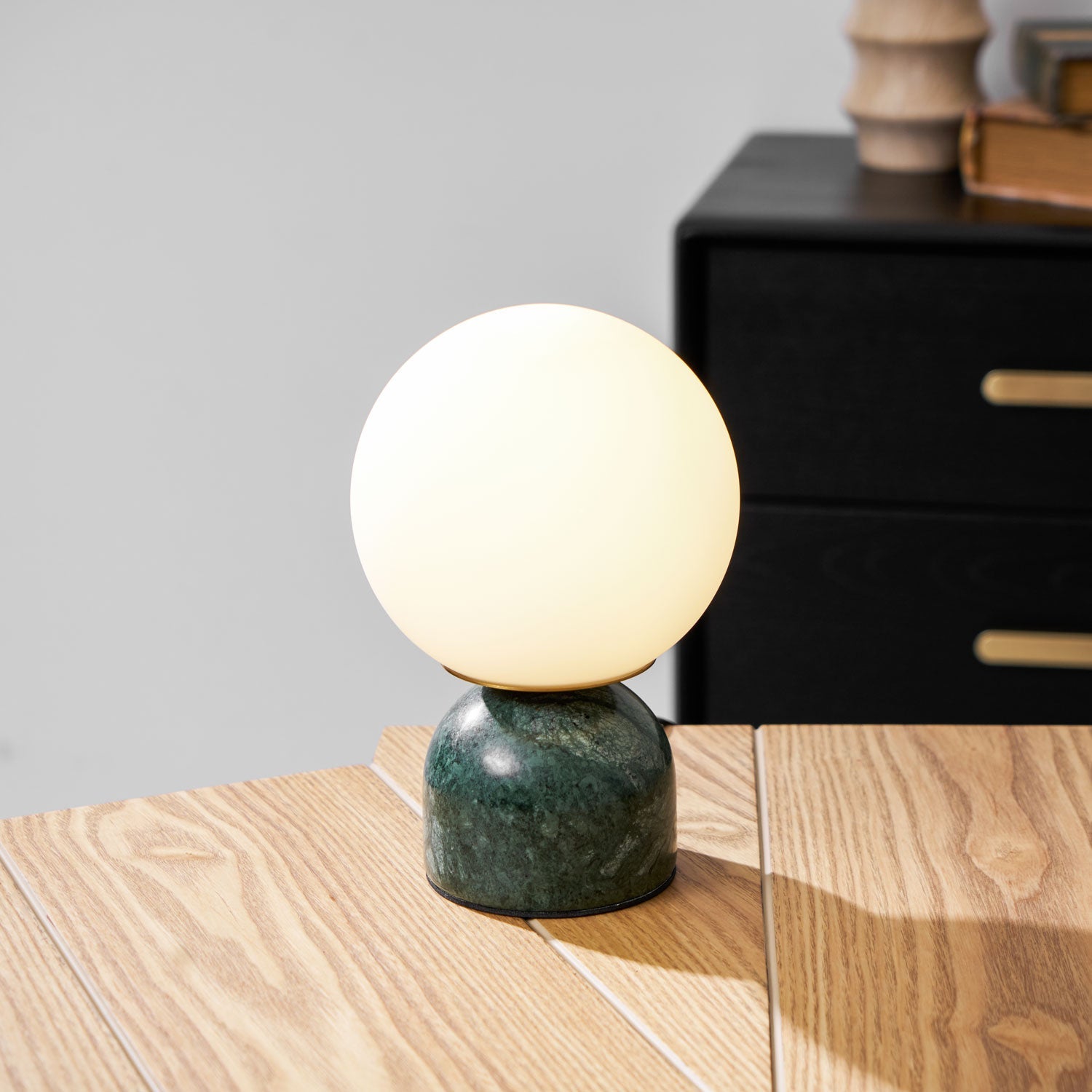 Moderne Tischlampe Orb Glow Kompaktes Umgebungslicht