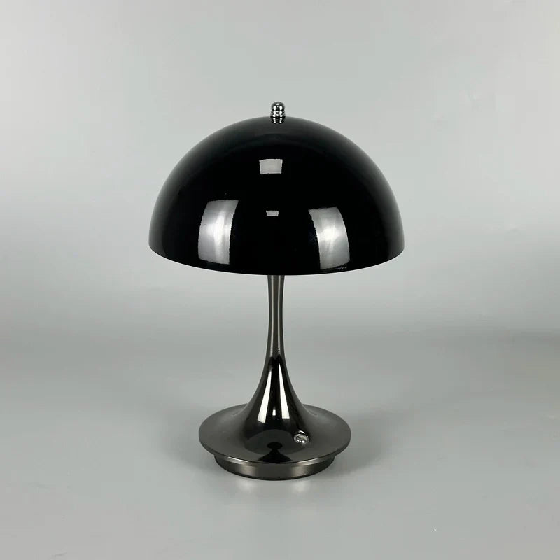 Elegancka bezprzewodowa lampa stołowa LED z regulowanym światłem