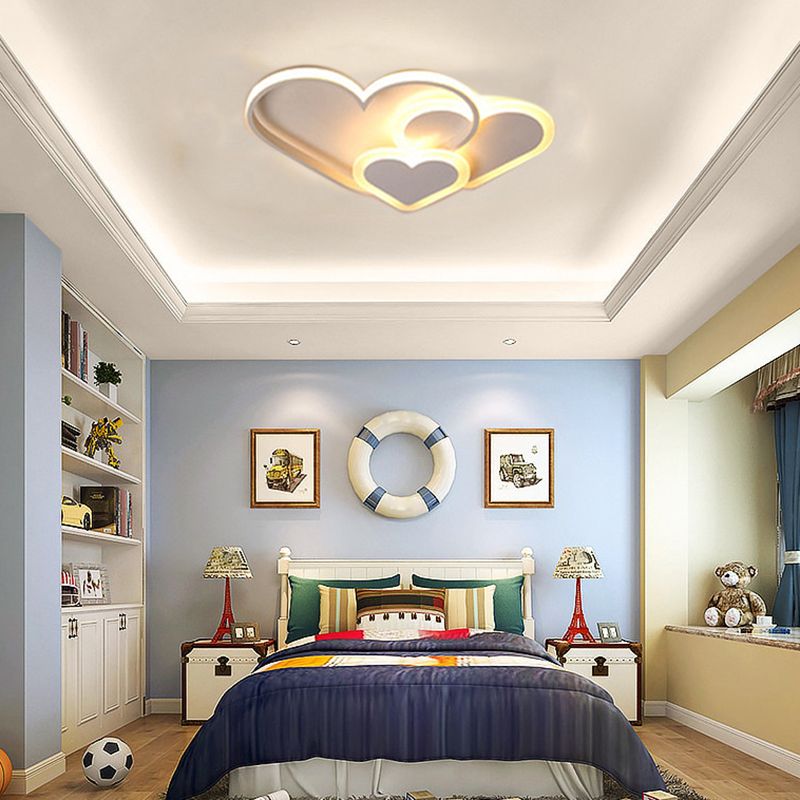 Lampada da soffitto LED luminosa e delicata con cuori, stelle e nuvole di design
