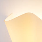 Zeitgenössische LED-Wandleuchte mit Blütenblatt-Design