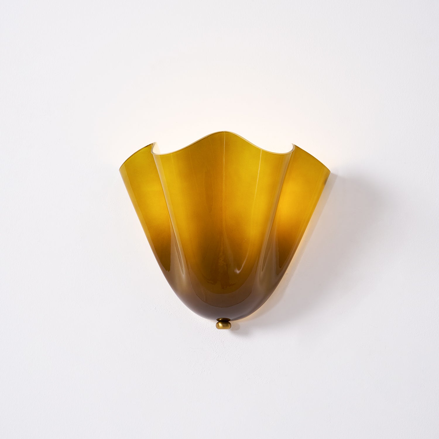 Zeitgenössische LED-Wandleuchte mit Blütenblatt-Design