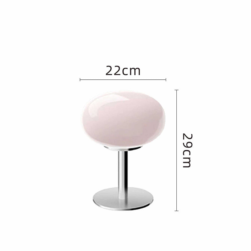 Lampada da tavolo LED in vetro morbido italiano retrò che crea un’atmosfera tranquilla e rilassante