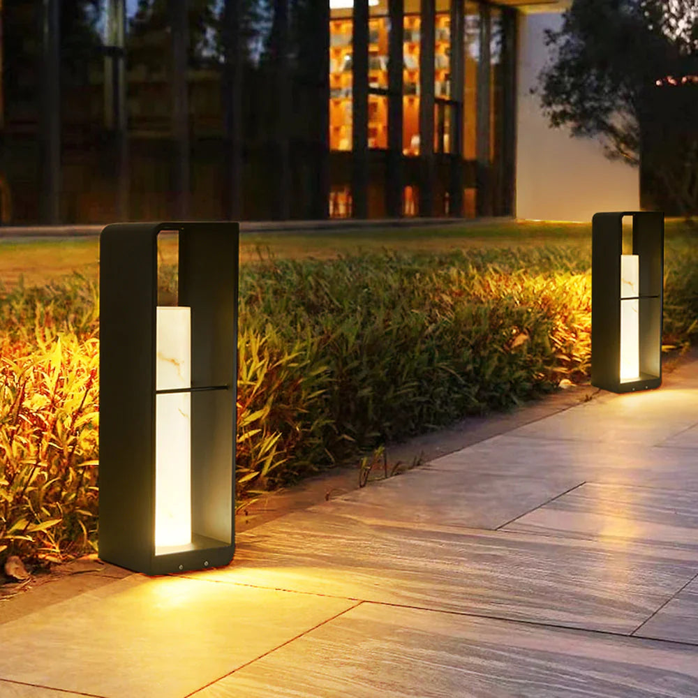 Quadratische LED-Leuchte im urbanen Stil für moderne Gärten