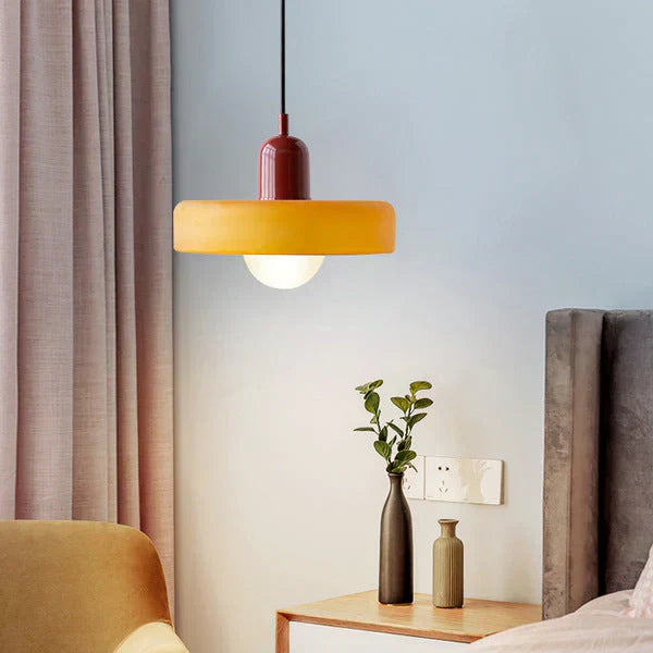 Stylowa marmurowa lampa wisząca sufitowa w stylu skandynawskim