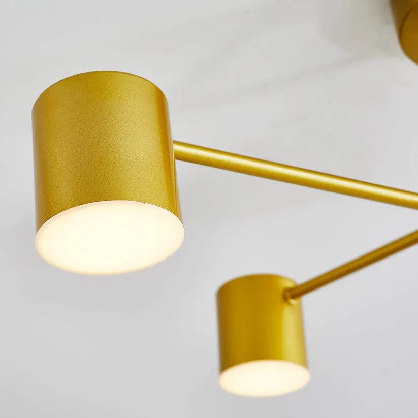 Elegante illuminazione da soffitto a sei teste con modalità colore regolabili