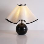 Skulpturale, wellenförmige Tischlampe für Innenräume